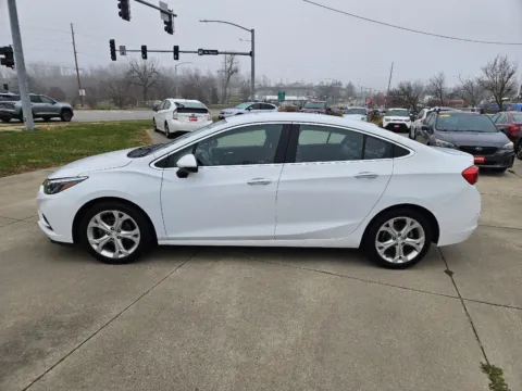 More photos of 2017 Chevrolet Cruze Premier at Houdek Auto Center, IA