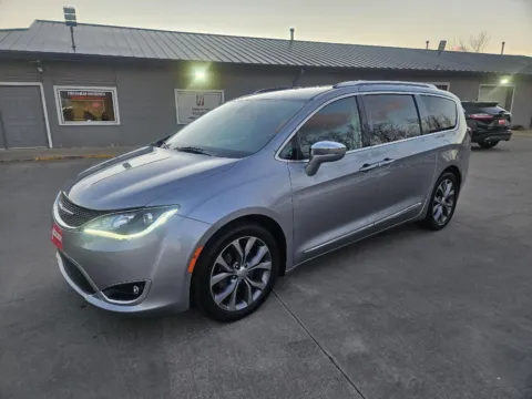 Another view of 2018 Chrysler Pacifica Limited for sale in Marion, IA at Houdek Auto Center