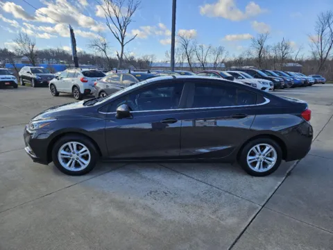 More photos of 2016 Chevrolet Cruze LT at Houdek Auto Center, IA