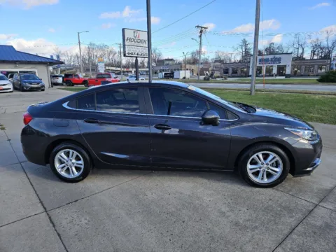 More photos of 2016 Chevrolet Cruze LT at Houdek Auto Center, IA