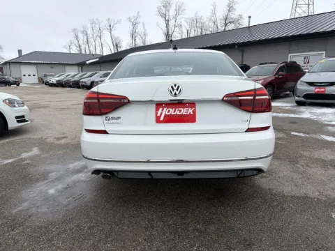 More photos of 2017 Volkswagen Passat R-Line w/Comfort Pkg at Houdek Auto Center, IA
