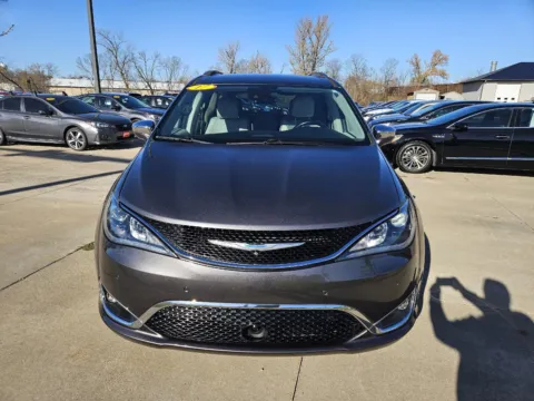 Photos of 2017 Chrysler Pacifica Limited for sale in Marion, IA at Houdek Auto Center