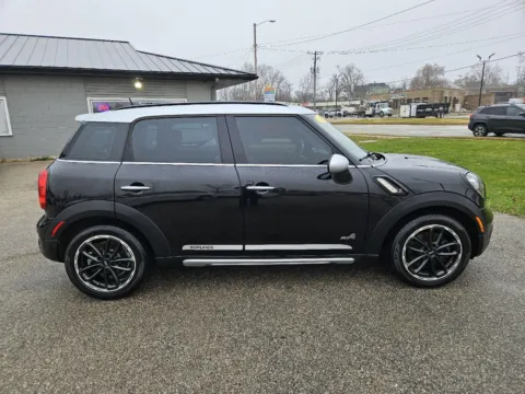 More photos of 2016 MINI Cooper Countryman S at Houdek Auto Center, IA