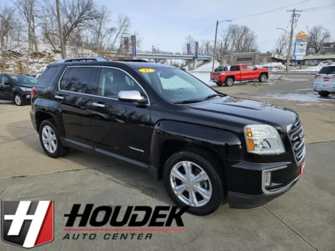 Black 2017 GMC Terrain SLT for sale in Marion, IA