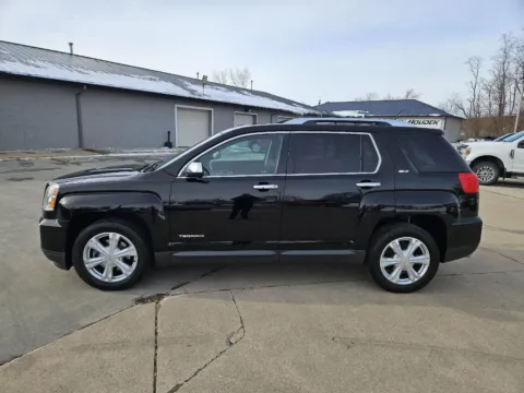 More photos of 2017 GMC Terrain SLT at Houdek Auto Center, IA
