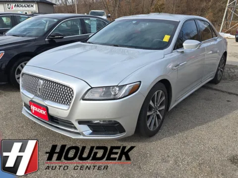 Silver 2017 Lincoln Continental Premiere for sale in Marion, IA
