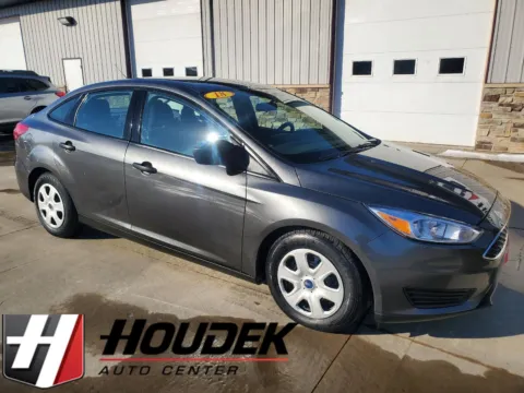 Gray 2018 Ford Focus S for sale in Marion, IA