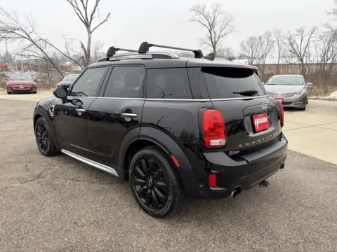 More photos of 2019 MINI Countryman Cooper S at Houdek Auto Center, IA