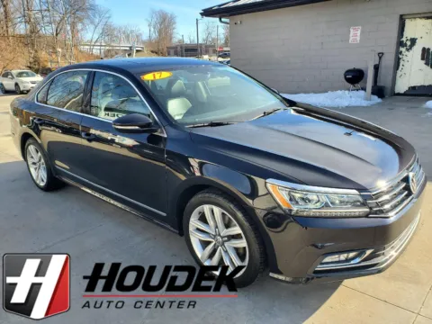 Black 2017 Volkswagen Passat 1.8T SE w/Technology for sale in Marion, IA