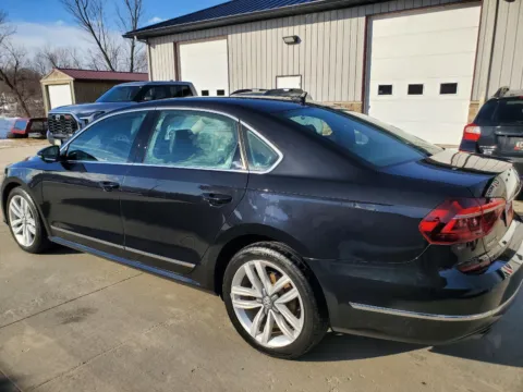 More photos of 2017 Volkswagen Passat 1.8T SE w/Technology at Houdek Auto Center, IA