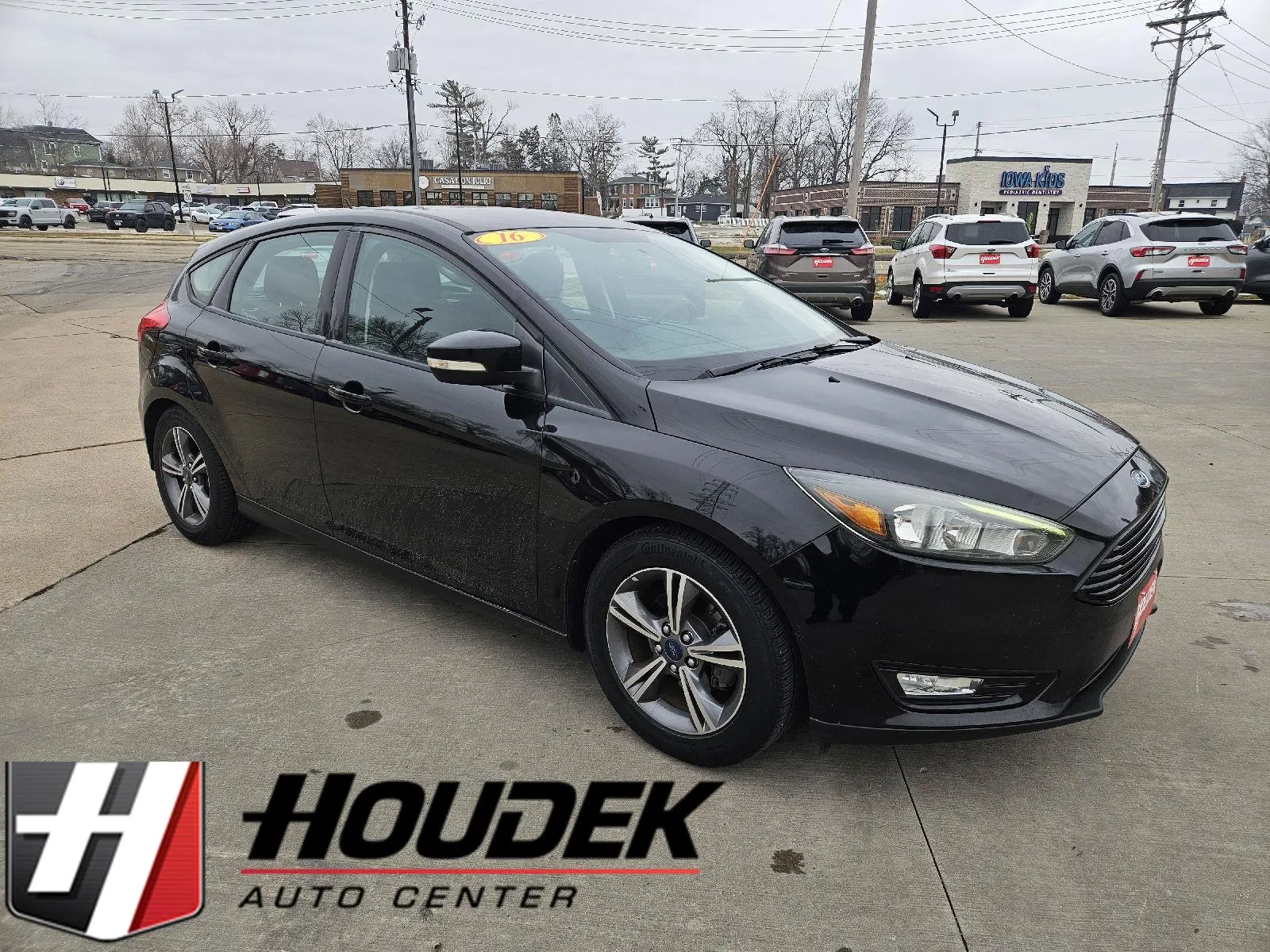 Black 2016 Ford Focus SE for sale in Marion, IA