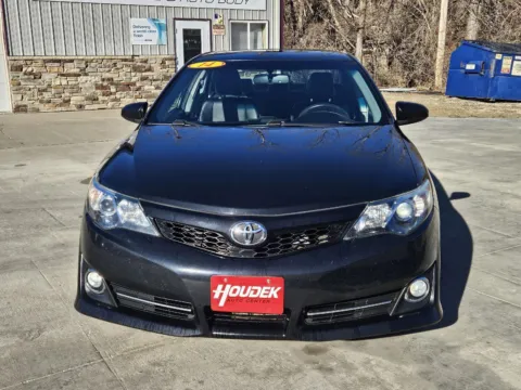 Photos of 2014 Toyota Camry SE for sale in Marion, IA at Houdek Auto Center