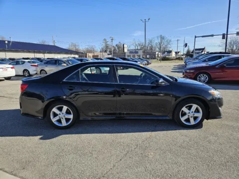 More photos of 2014 Toyota Camry SE at Houdek Auto Center, IA