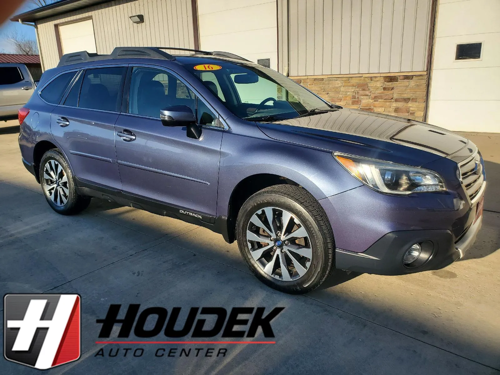 Blue 2016 Subaru Outback 2.5i Limited for sale in Marion, IA