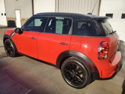More photos of 2012 MINI Cooper Countryman S at Houdek Auto Center, IA