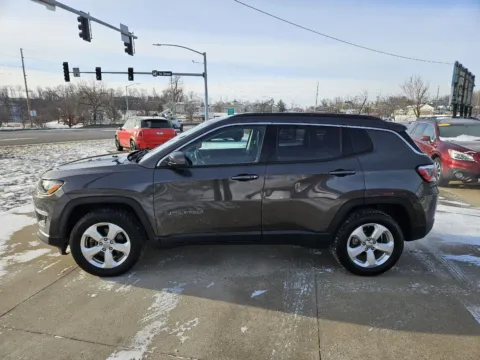 More photos of 2018 Jeep Compass Latitude at Houdek Auto Center, IA