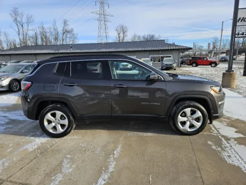 More photos of 2018 Jeep Compass Latitude at Houdek Auto Center, IA