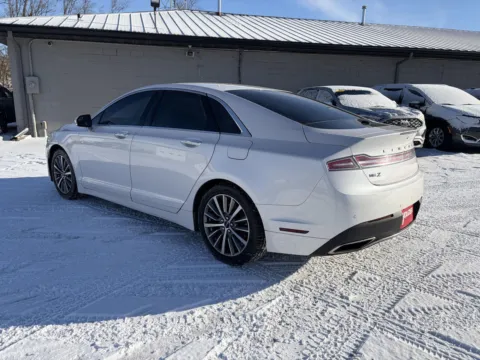 More photos of 2018 Lincoln MKZ Premiere at Houdek Auto Center, IA