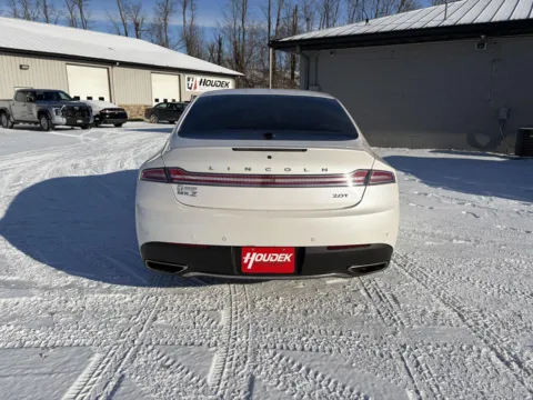 More photos of 2018 Lincoln MKZ Premiere at Houdek Auto Center, IA