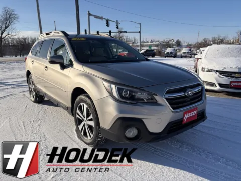 Gray 2018 Subaru Outback Limited for sale in Marion, IA
