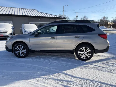 More photos of 2018 Subaru Outback Limited at Houdek Auto Center, IA
