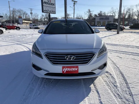 Photos of 2017 Hyundai Sonata SE for sale in Marion, IA at Houdek Auto Center