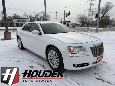 White 2013 Chrysler 300 AWD for sale in Marion, IA