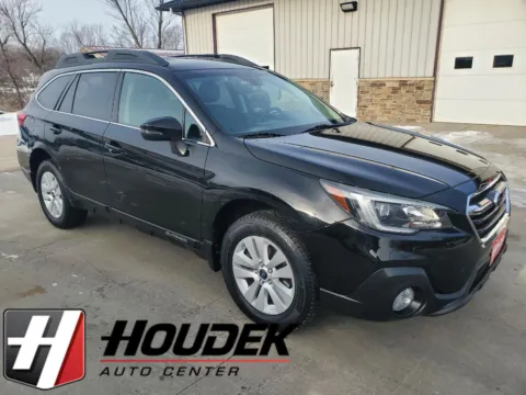 Black 2018 Subaru Outback Premium for sale in Marion, IA
