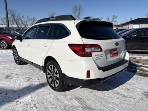 More photos of 2017 Subaru Outback Limited at Houdek Auto Center, IA