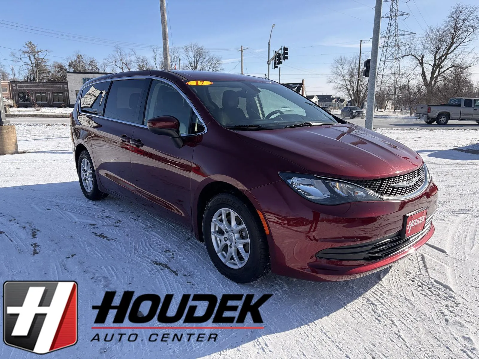 Red 2017 Chrysler Pacifica LX for sale in Marion, IA