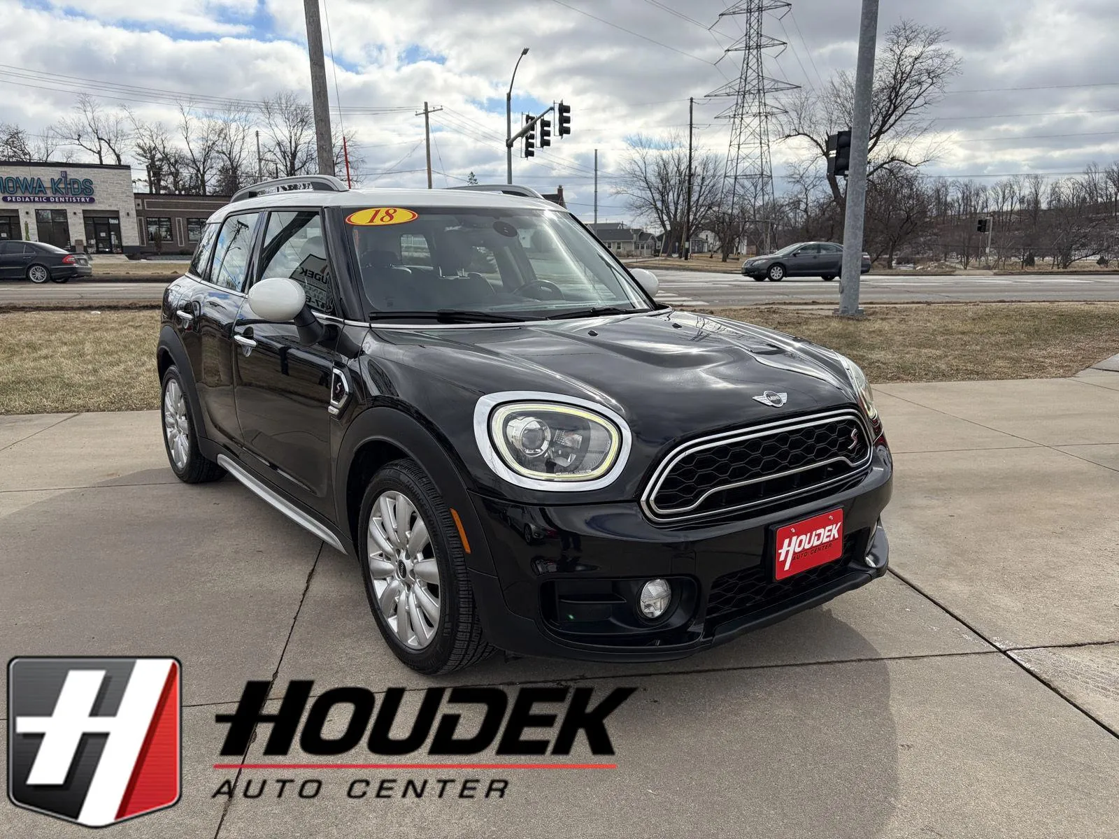 Black 2018 MINI Countryman Cooper S for sale in Marion, IA