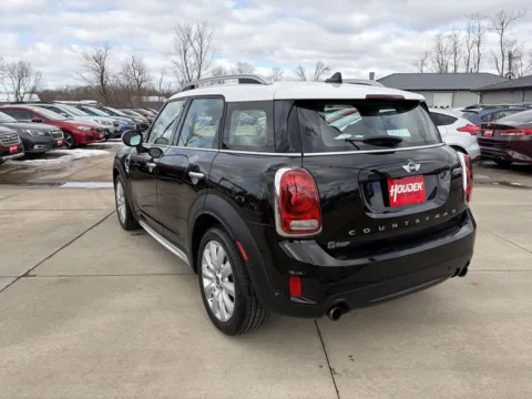 More photos of 2018 MINI Countryman Cooper S at Houdek Auto Center, IA