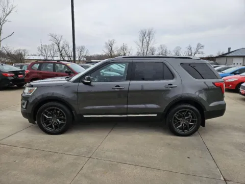 More photos of 2017 Ford Explorer XLT at Houdek Auto Center, IA