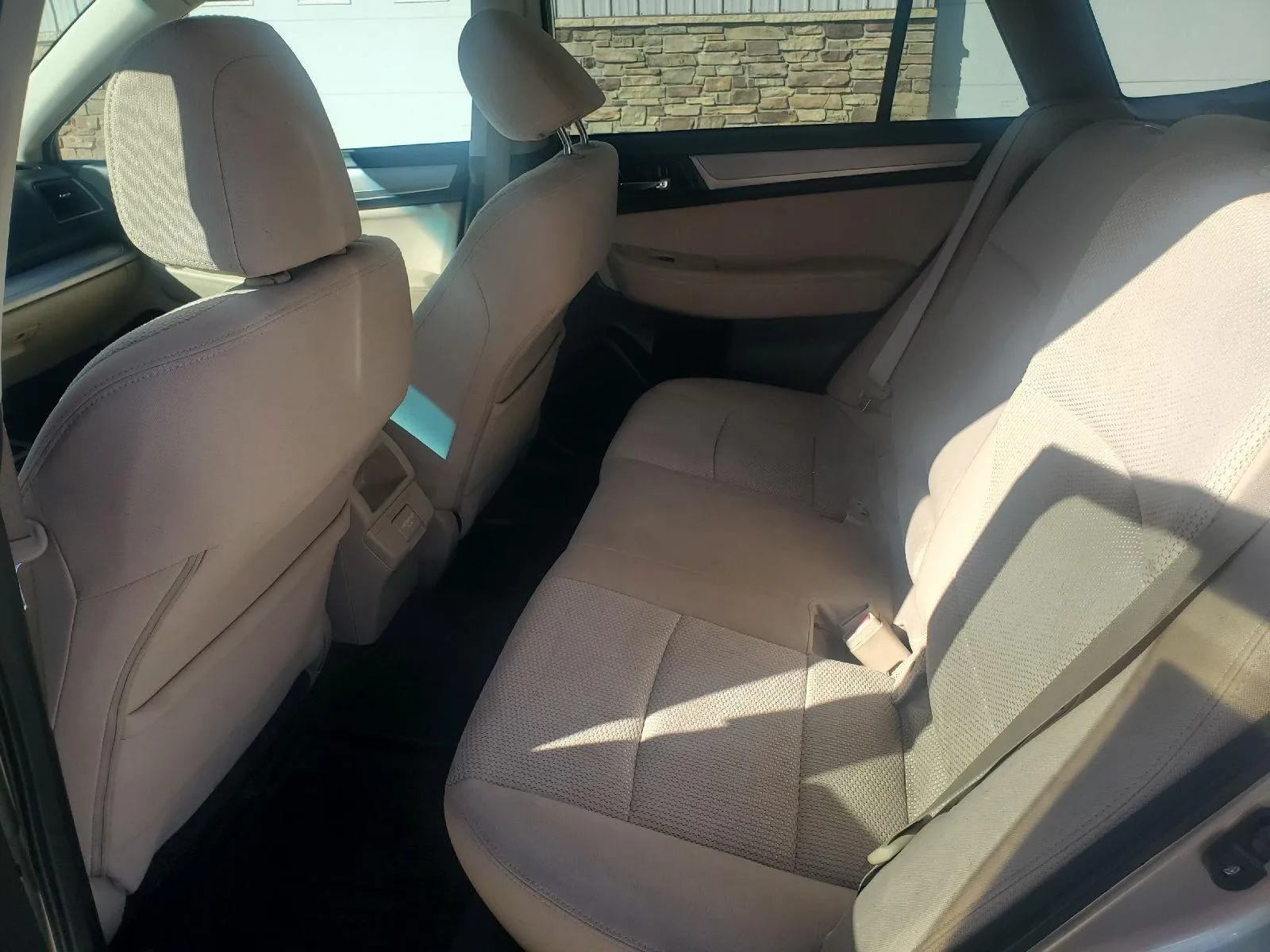 2018 Subaru Outback Premium - Photo 16