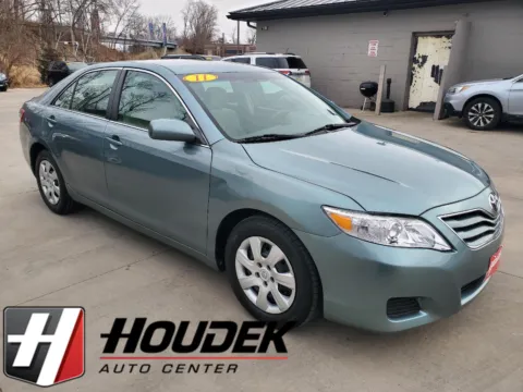 Green 2011 Toyota Camry LE for sale in Marion, IA