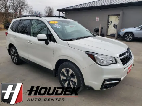 White 2017 Subaru Forester Limited for sale in Marion, IA