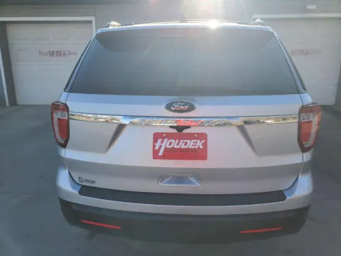 More photos of 2019 Ford Explorer at Houdek Auto Center, IA