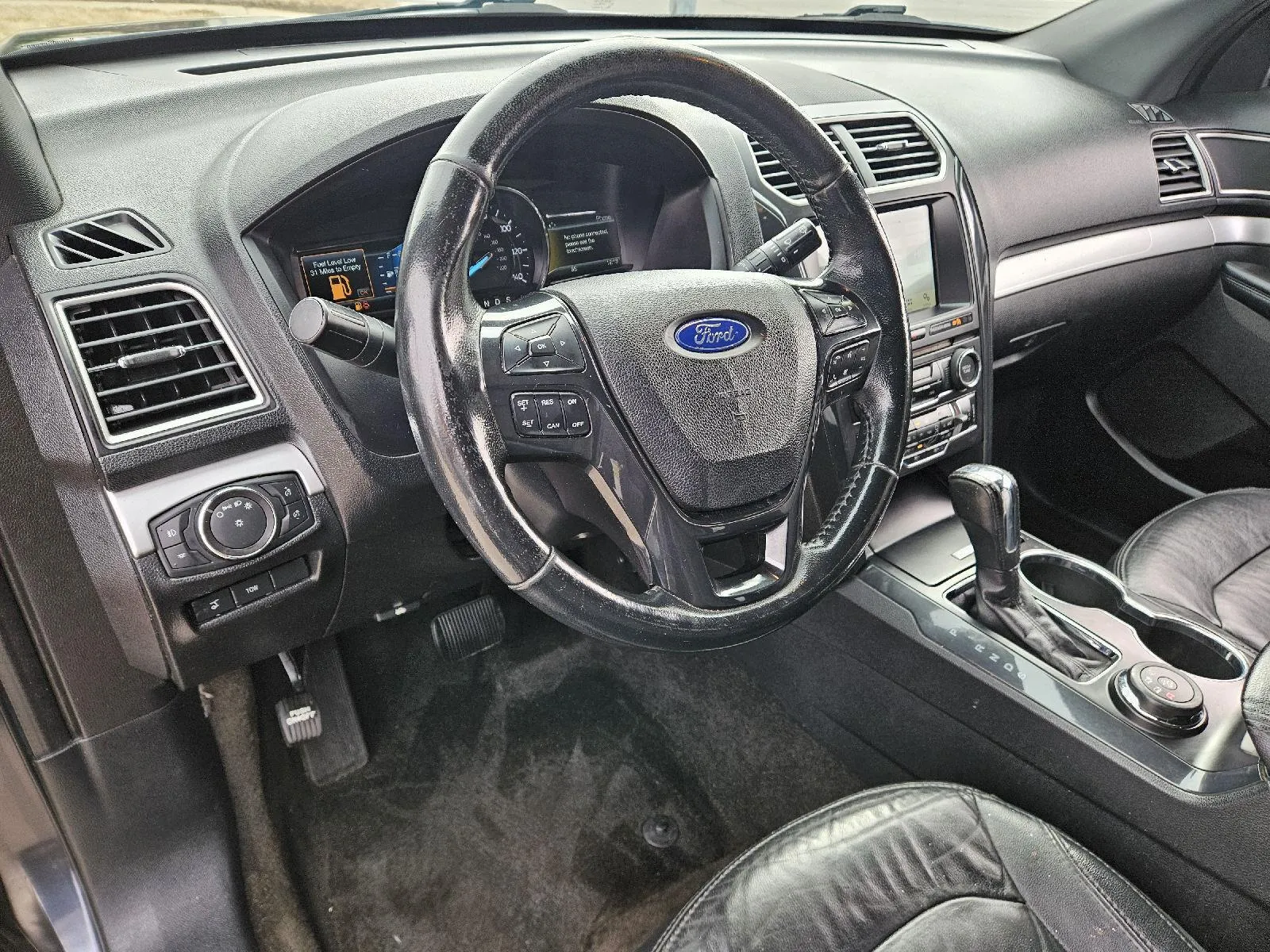 2017 Ford Explorer XLT - Photo 12