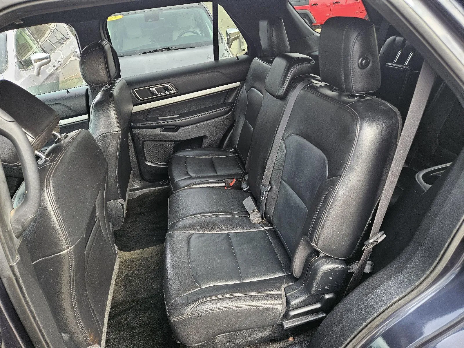 2017 Ford Explorer XLT - Photo 21