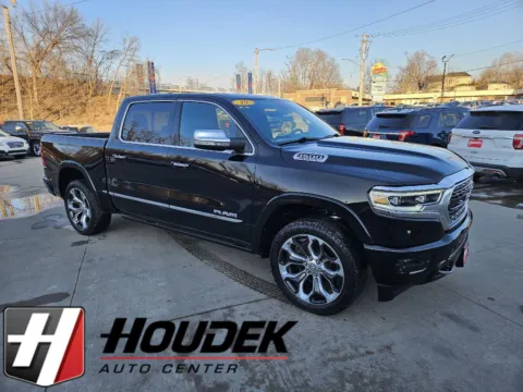 Black 2019 Ram 1500 Limited for sale in Marion, IA