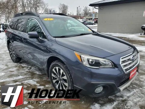 Gray 2017 Subaru Outback Limited for sale in Marion, IA