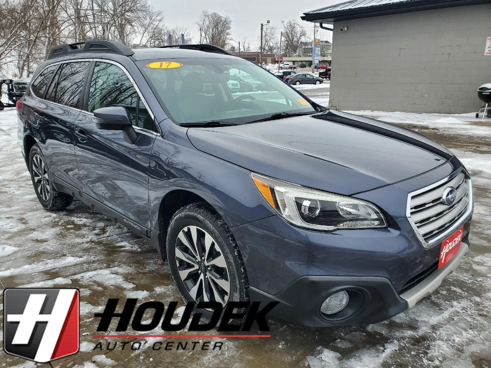 Gray 2017 Subaru Outback Limited for sale in Marion, IA