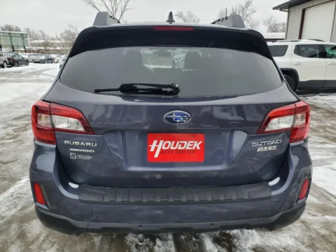 More photos of 2017 Subaru Outback Limited at Houdek Auto Center, IA