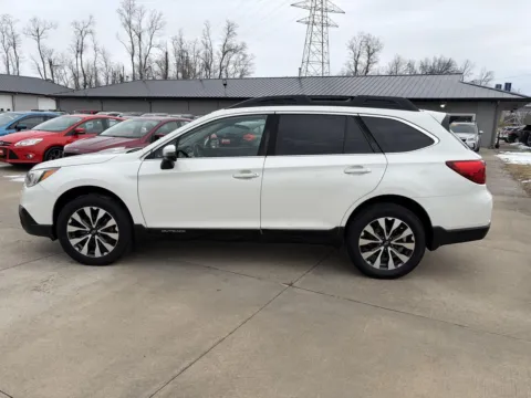 More photos of 2017 Subaru Outback Limited at Houdek Auto Center, IA