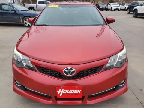 Photos of 2012 Toyota Camry SE for sale in Marion, IA at Houdek Auto Center