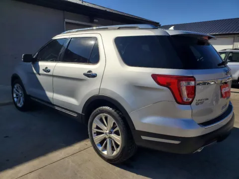 More photos of 2019 Ford Explorer Limited at Houdek Auto Center, IA
