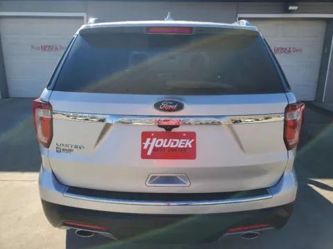 More photos of 2019 Ford Explorer Limited at Houdek Auto Center, IA