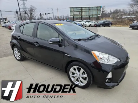 Black 2014 Toyota Prius c Four for sale in Marion, IA