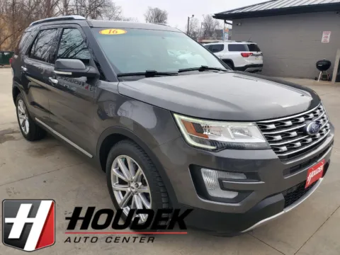 Gray 2016 Ford Explorer Limited for sale in Marion, IA