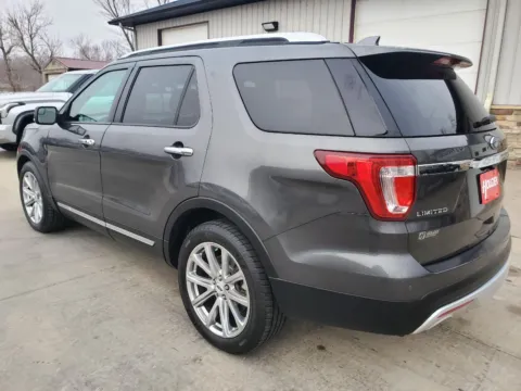 More photos of 2016 Ford Explorer Limited at Houdek Auto Center, IA
